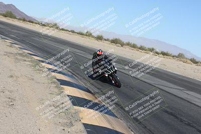 media/Dec-01-2025-Moto Forza (Mon) [[2daa91e15f]]/2-Intermediate Group/Session 4 (Turn 10 Inside)/